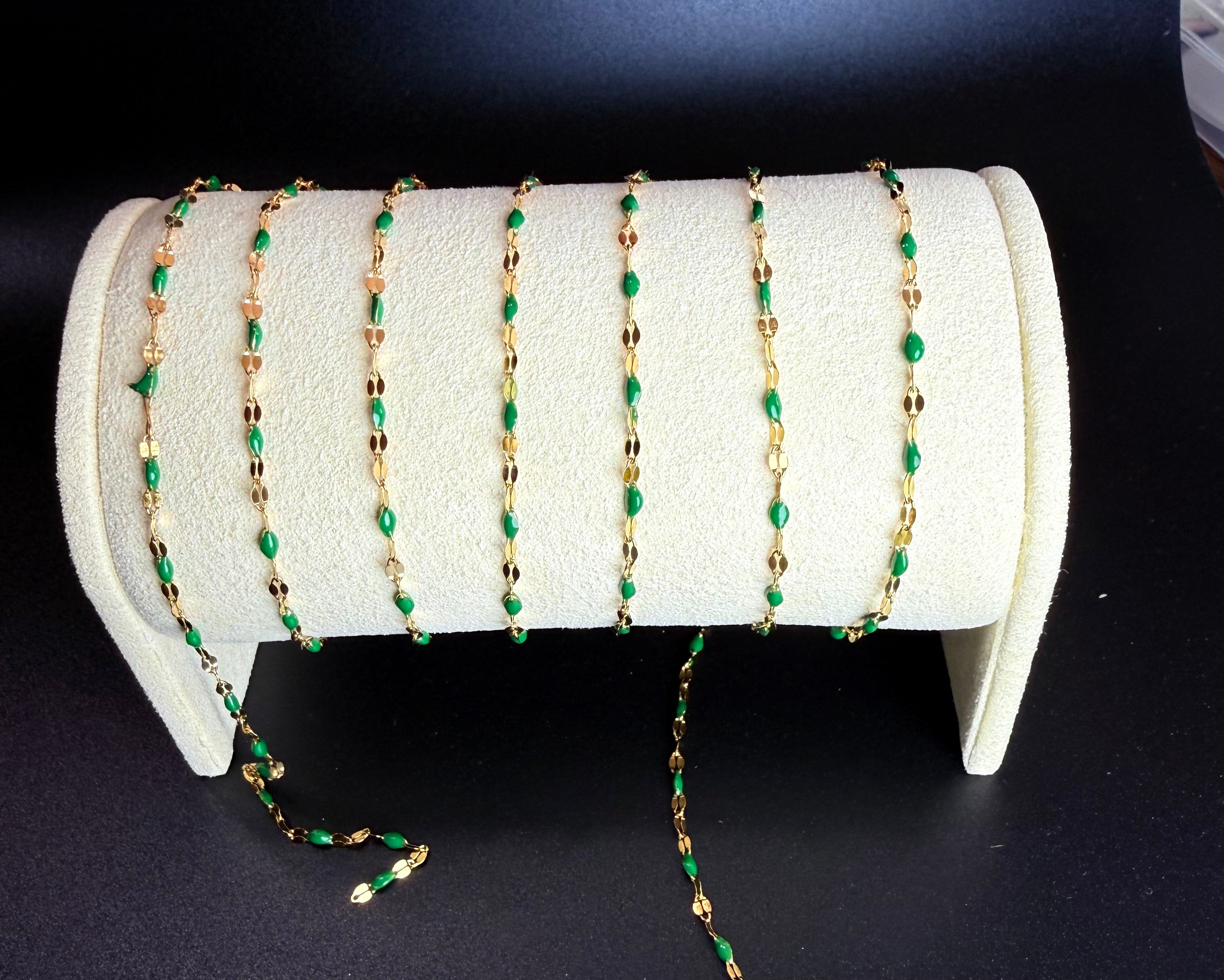 Stainless Steel Lip Chain with Green Enamel
